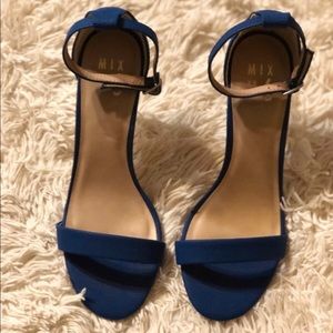 Navy blue heels